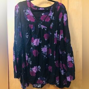 Torrid Long Sleeve Split Neck Flowy Silhouette Shirttail Hem Women Top Size 4X